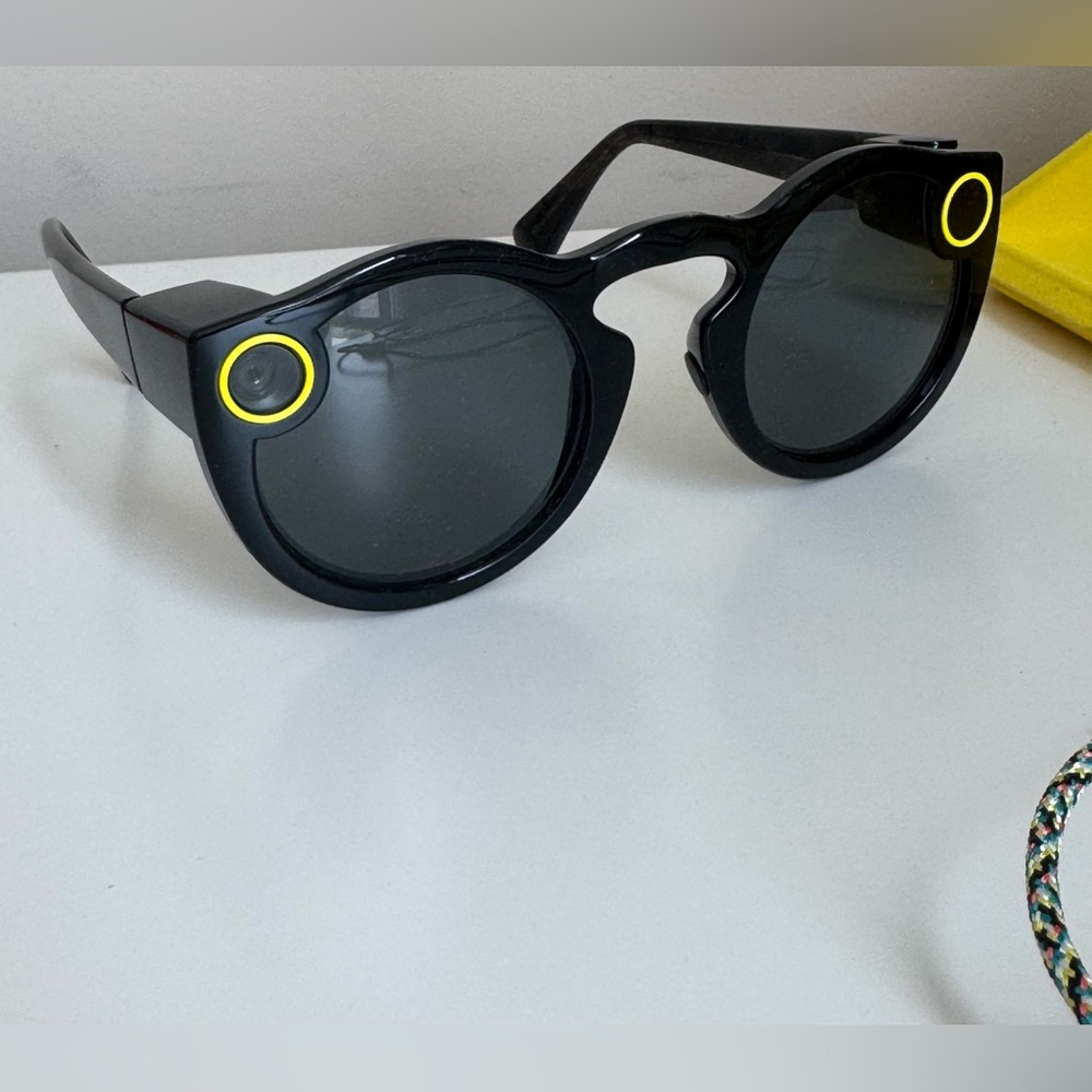 SPECTACLES Just For Snapchat - Picture 8 of 11